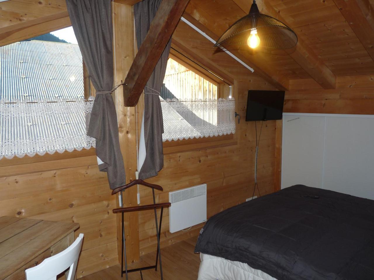 "Namaste" Chambre Zen Au Calme Saint-Jean-d'Aulps Ngoại thất bức ảnh